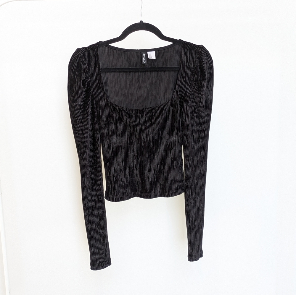 H&M black square neck top